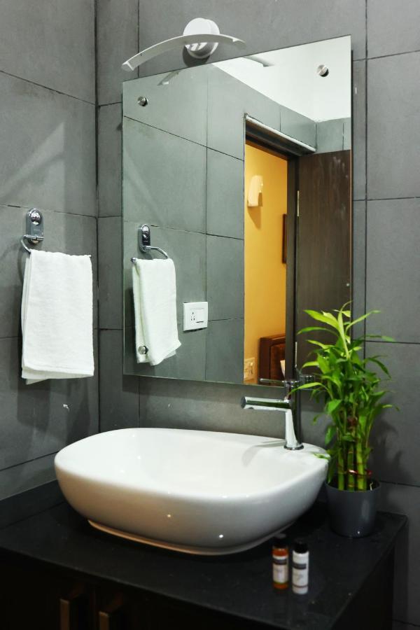 Hotel Park Krishna Tirupati Bagian luar foto